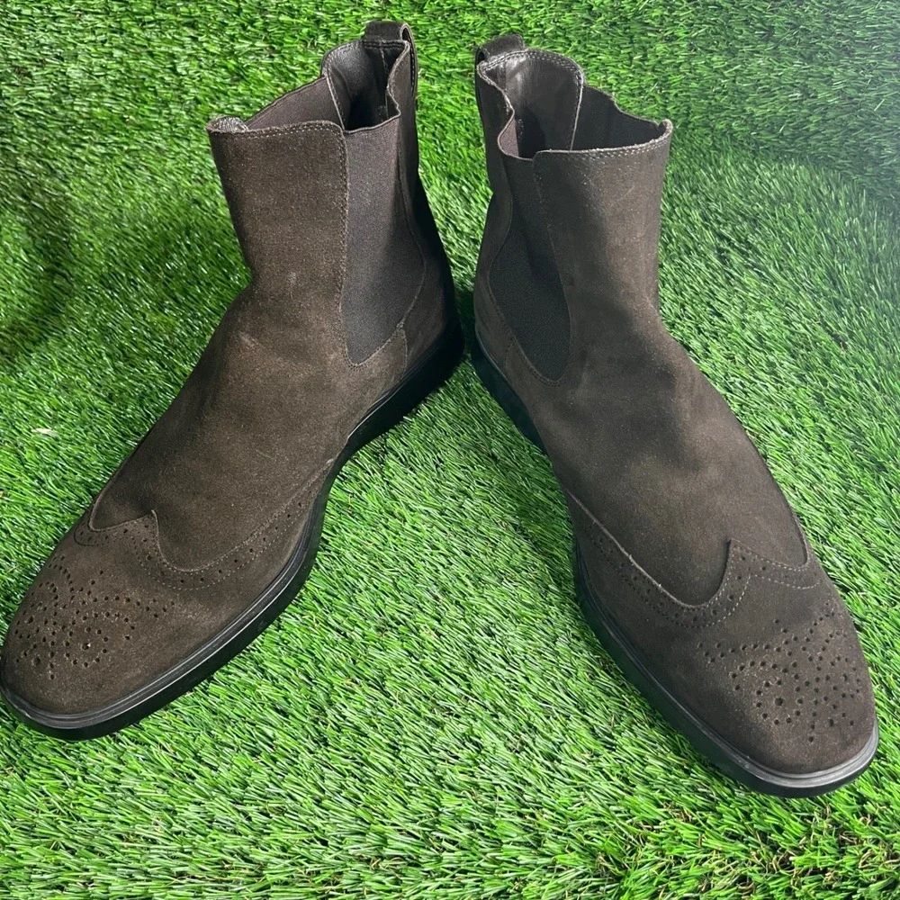 Tod's Men's‎ Suede Chocolate Brown Ankle Chelsea Boots - Size 10 - Made in Italy